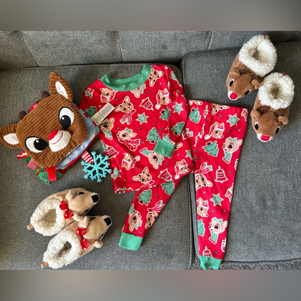 Rudolph the Red Nosed Reindeer Pajama Set Baby Christmas 6-9 months